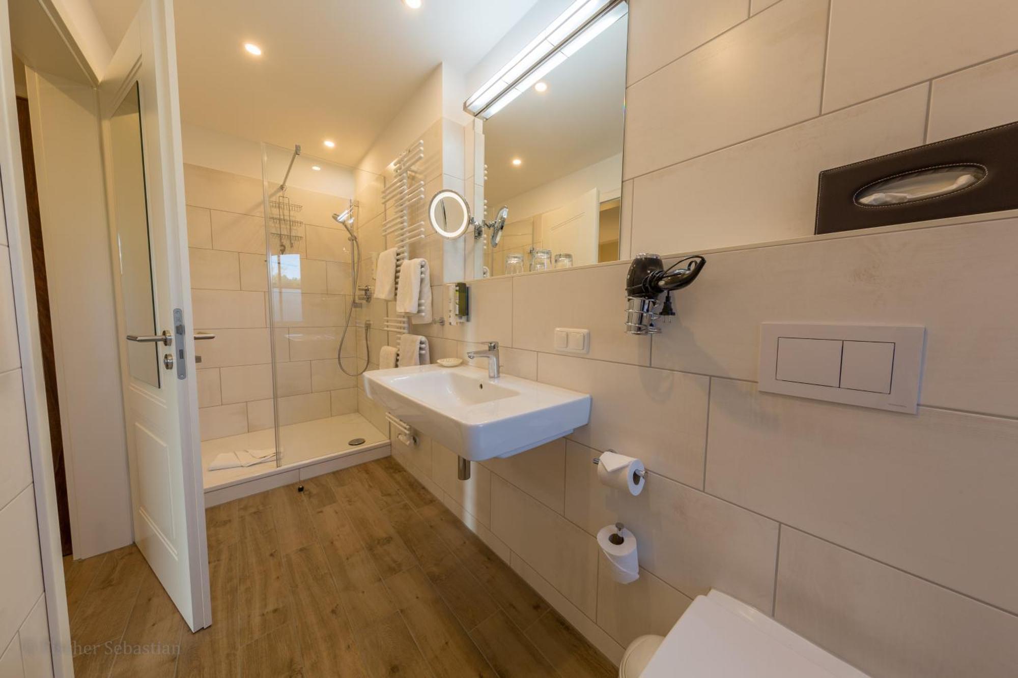 Gaestehaus Bergfalke Ahrenshoop Phòng bức ảnh