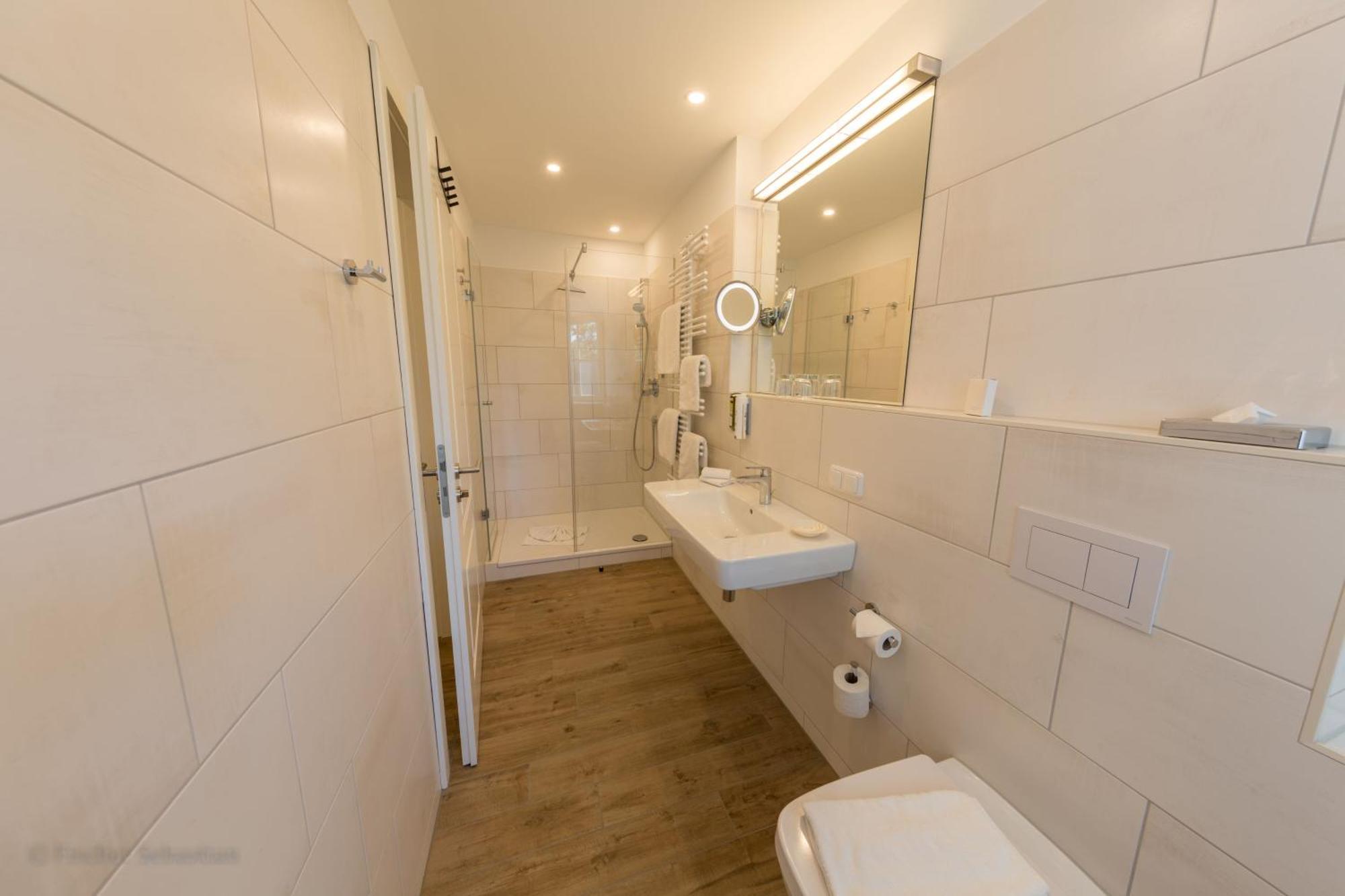 Gaestehaus Bergfalke Ahrenshoop Phòng bức ảnh